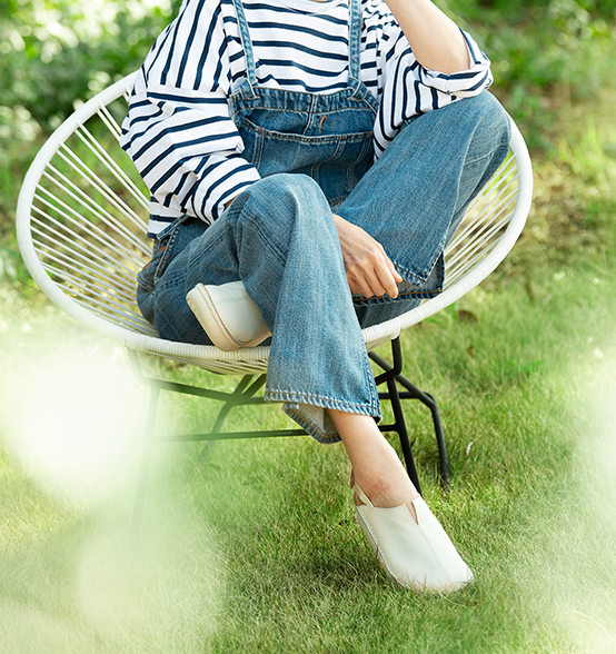 ４E 踵しっかりサボサンダル